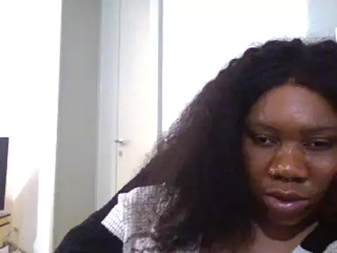 Snapshot of bonbonaumiel chatting on 12.01.24 bonbonaumiel online show from 12.01.24