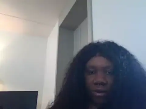 Snapshot of bonbonaumiel chatting on 12.03.24 bonbonaumiel online show from 12.03.24