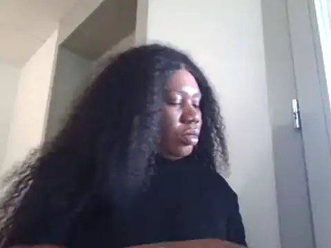 Snapshot of bonbonaumiel chatting on 12.06.24 bonbonaumiel online show from 12.06.24