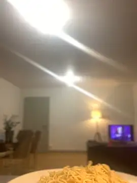 Snapshot of bonbonaumiel chatting on 12.28.24 bonbonaumiel online show from 12.28.24