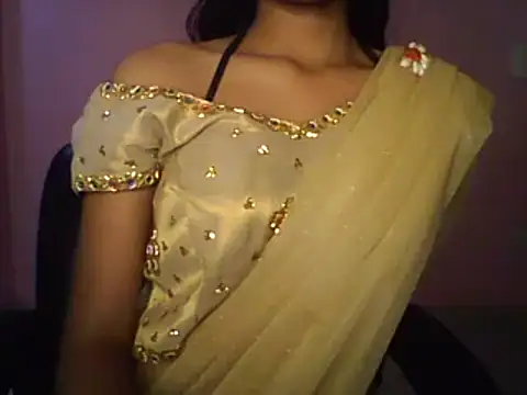 Snapshot of Chandani-Love chatting on 03.08.25 Chandani-Love online show from 03.08.25