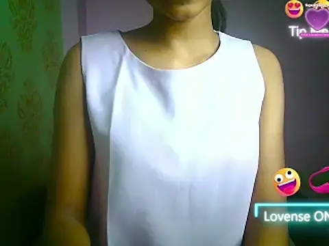 Snapshot of Chandani-Love chatting on 03.17.25 Chandani-Love online show from 03.17.25