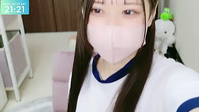 Snapshot of -SHIZUKU- chatting on 09.27.25 -SHIZUKU- online show from 09.27.25