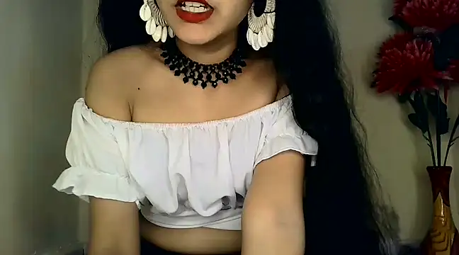 Snapshot of SUZY_FROMUS chatting on 01.12.25 SUZY FROMUS online show from 01.12.25