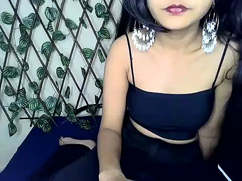 Snapshot of SUZY_FROMUS chatting on 03.22.25 SUZY FROMUS online show from 03.22.25