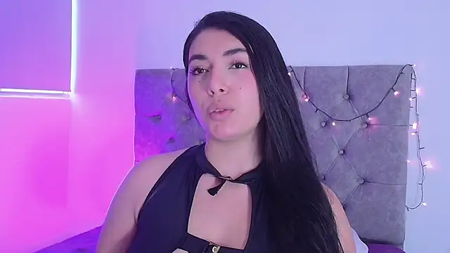 Snapshot of _kimtorres__ chatting on 02.12.25  kimtorres   online show from 02.12.25