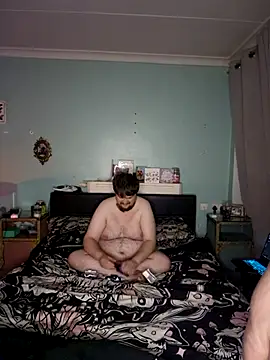 Snapshot of kira_132 chatting on 10.12.25 kira 132 online show from 10.12.25