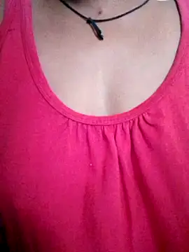 Snapshot of sneha_telugu_girl chatting on 12.22.24 sneha telugu girl online show from 12.22.24