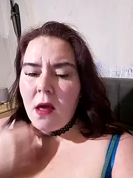 Snapshot of Viola_SassyX chatting on 12.02.24 Viola SassyX online show from 12.02.24