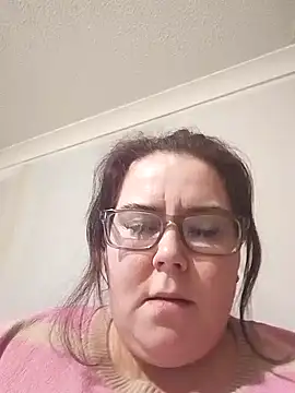 Snapshot of Viola_SassyX chatting on 12.04.24 Viola SassyX online show from 12.04.24