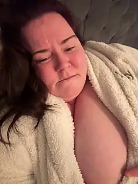 Snapshot of Viola_SassyX chatting on 03.22.25 Viola SassyX online show from 03.22.25