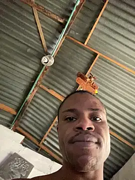 Snapshot of ElNegroRony chatting on 12.27.24 ElNegroRony online show from 12.27.24