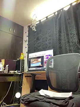 Snapshot of ElNegroRony chatting on 12.30.24 ElNegroRony online show from 12.30.24