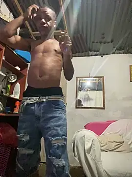 Snapshot of ElNegroRony chatting on 01.08.25 ElNegroRony online show from 01.08.25