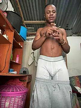 Snapshot of ElNegroRony chatting on 02.06.25 ElNegroRony online show from 02.06.25