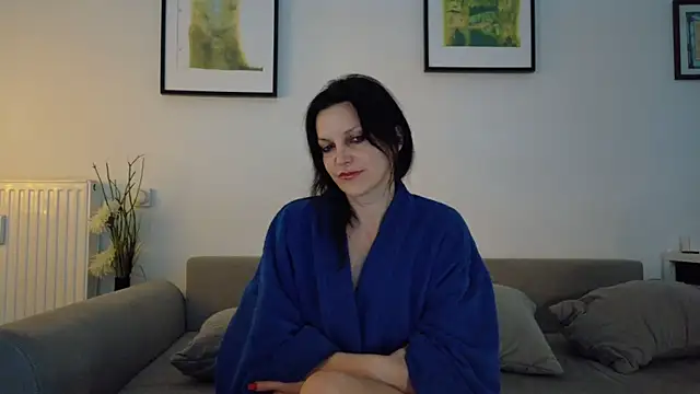 Snapshot of -OLYA- chatting on 02.25.25 -OLYA- online show from 02.25.25