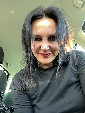Snapshot of -OLYA- chatting on 03.04.25 -OLYA- online show from 03.04.25