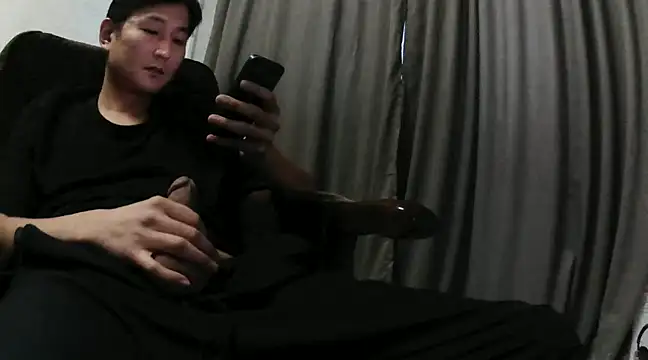 Snapshot of Lucky_Fuckers chatting on 01.16.25 Lucky Fuckers online show from 01.16.25