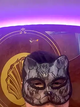 Snapshot of Lucky_Fuckers chatting on 10.04.25 Lucky Fuckers online show from 10.04.25