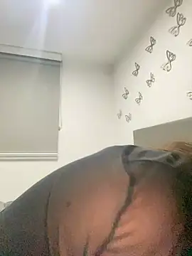 Snapshot of AntonellaAlondra4 chatting on 12.29.24 AntonellaAlondra4 online show from 12.29.24