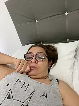 Snapshot of AntonellaAlondra4 chatting on 01.15.25 AntonellaAlondra4 online show from 01.15.25
