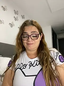 Snapshot of AntonellaAlondra4 chatting on 01.20.25 AntonellaAlondra4 online show from 01.20.25