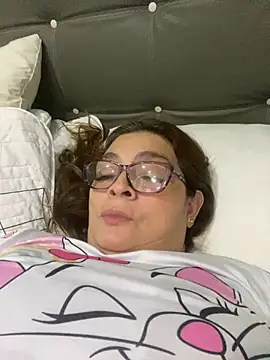 Snapshot of AntonellaAlondra4 chatting on 02.21.25 AntonellaAlondra4 online show from 02.21.25