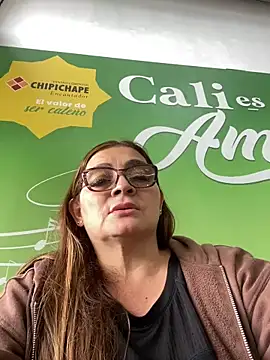 Snapshot of AntonellaAlondra4 chatting on 03.17.25 AntonellaAlondra4 online show from 03.17.25