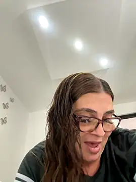 Snapshot of AntonellaAlondra4 chatting on 10.02.25 AntonellaAlondra4 online show from 10.02.25