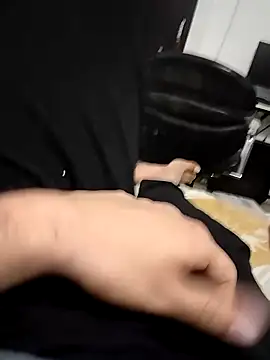 Snapshot of tarun997700 chatting on 01.08.25 tarun997700 online show from 01.08.25