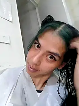 Snapshot of Alisson_420 chatting on 11.13.25 Alisson 420 online show from 11.13.25