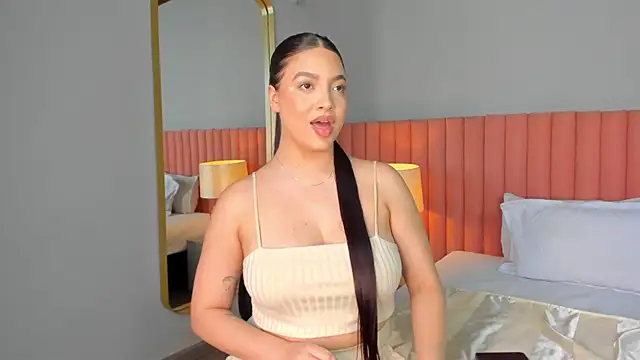 Snapshot of NathRossi chatting on 02.17.25 NathRossi online show from 02.17.25