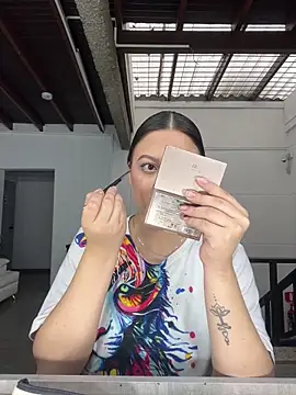 Snapshot of NathRossi chatting on 02.28.25 NathRossi online show from 02.28.25