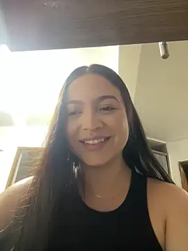 Snapshot of NathRossi chatting on 03.04.25 NathRossi online show from 03.04.25