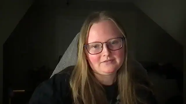 Snapshot of lexie_lilacs chatting on 01.26.25 lexie lilacs online show from 01.26.25