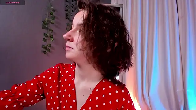 Snapshot of mind_game chatting on 01.25.25 mind game online show from 01.25.25