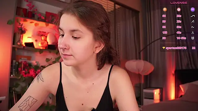 Snapshot of mind_game chatting on 09.24.25 mind game online show from 09.24.25