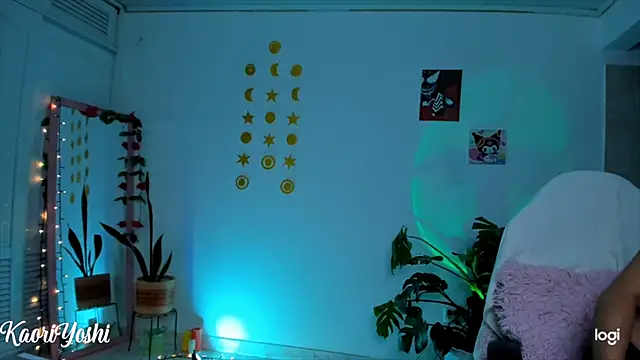 Snapshot of Kaoriyoshii chatting on 09.23.25 Kaoriyoshii online show from 09.23.25