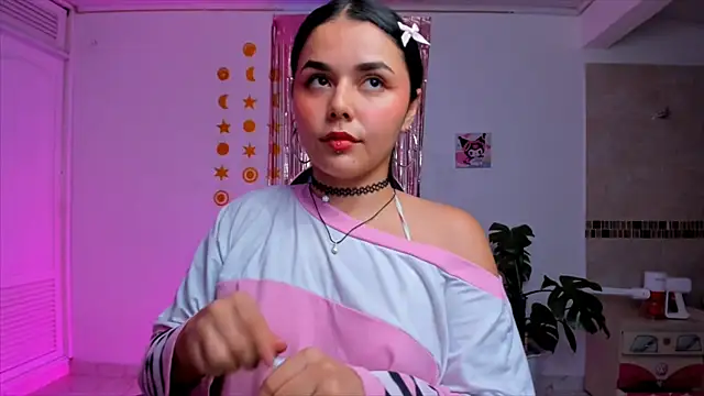 Snapshot of Kaoriyoshii chatting on 10.23.25 Kaoriyoshii online show from 10.23.25