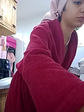 Snapshot of isabella048 chatting on 09.26.25 isabella048 online show from 09.26.25