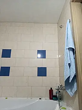 Snapshot of kila_lo chatting on 01.17.25 kila lo online show from 01.17.25