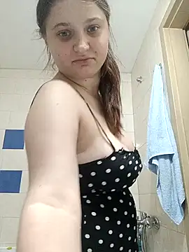 Snapshot of kila_lo chatting on 01.18.25 kila lo online show from 01.18.25