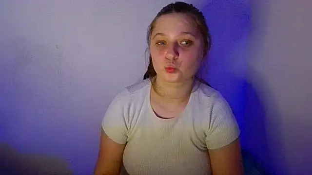 Snapshot of kila_lo chatting on 01.31.25 kila lo online show from 01.31.25