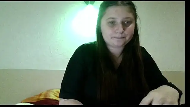 Snapshot of kila_lo chatting on 02.15.25 kila lo online show from 02.15.25