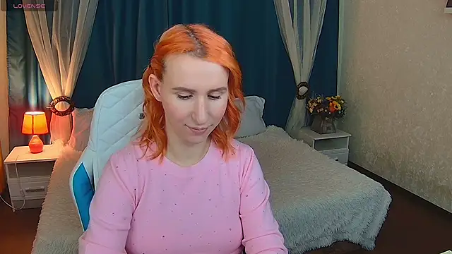 Snapshot of AliceBYKiss chatting on 02.26.25 AliceBYKiss online show from 02.26.25