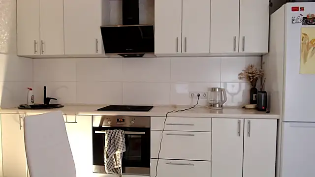 Snapshot of KissMyVibe chatting on 10.10.25 KissMyVibe online show from 10.10.25