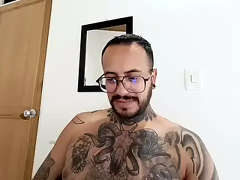 Snapshot of Nicky_smith__ chatting on 12.03.24 Nicky smith online show from 12.03.24