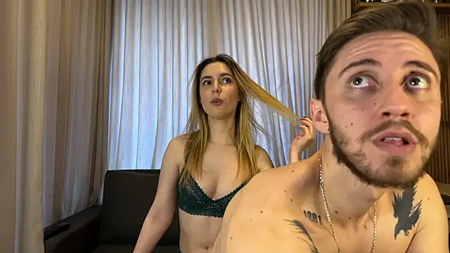 Snapshot of cloesweetdreams chatting on 09.14.25 cloesweetdreams online show from 09.14.25