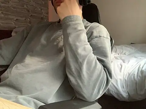 taallguyy 196 online show from 03.20.25