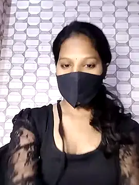 Snapshot of Shivani_Tivari chatting on 02.08.25 Shivani Tivari online show from 02.08.25